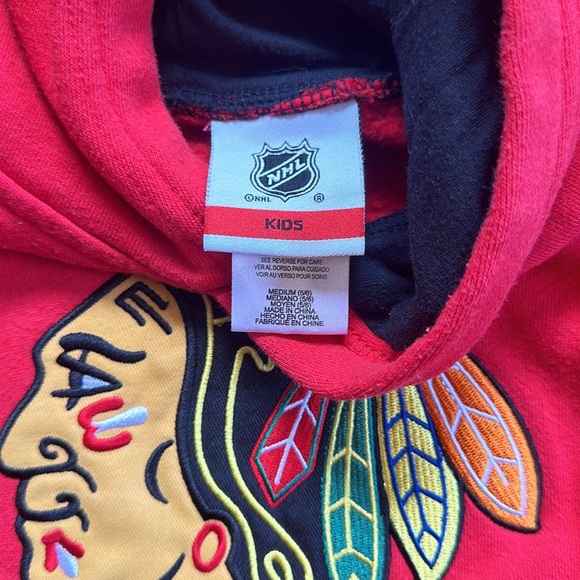 Chicago Blackhawks hoodie - Picture 2 of 3